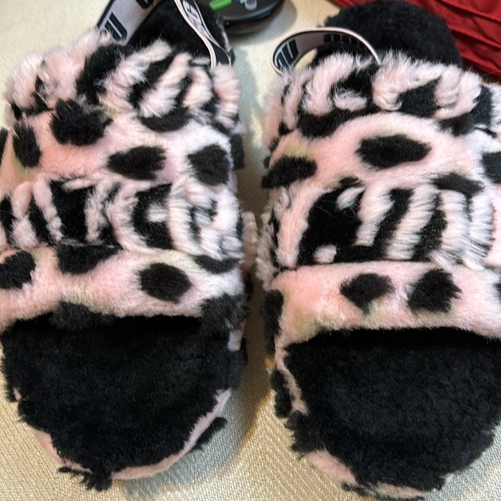 Ugg Fluff Slides - image 6